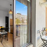 Lägenhet Heart Hideaway Bukarest